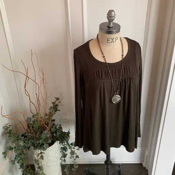 "For the Republic" NWT Women's Scoop neck Knit Top - Picture 4 of 14